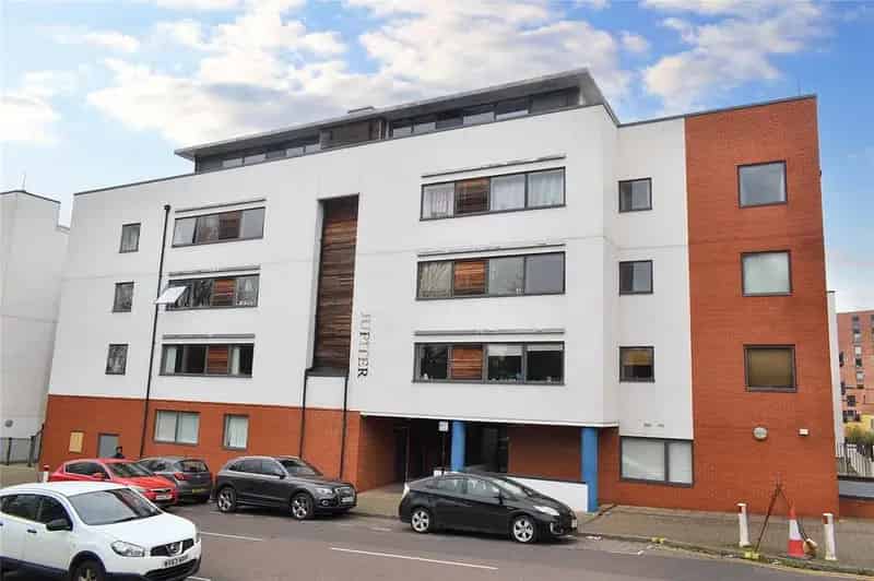 2 Bedroom Apartment for Sale Ground Rent Details