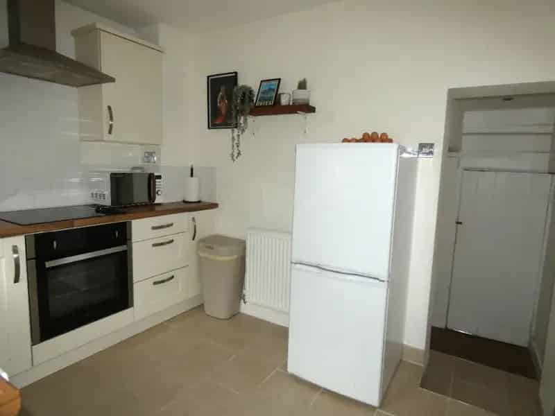 2 Bedroom Terraced House Available Early July