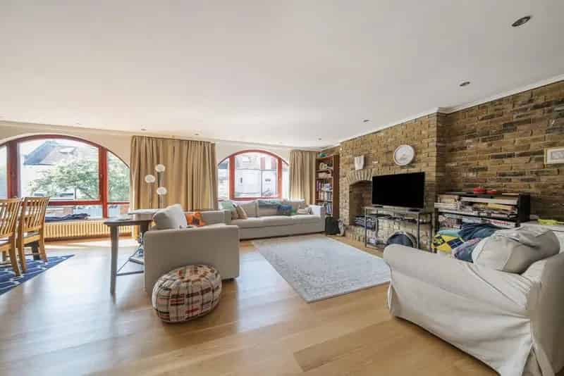 Mews House in Belsize Park NW3