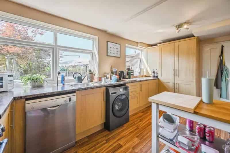 3 Bed Semi-Detached House for Sale