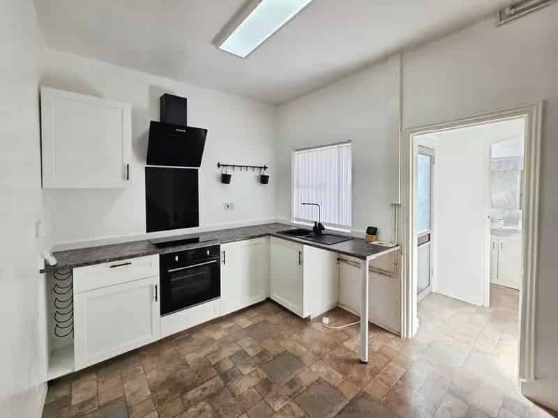 2 Bedroom Mid Terrace House to Rent St Helens WA10