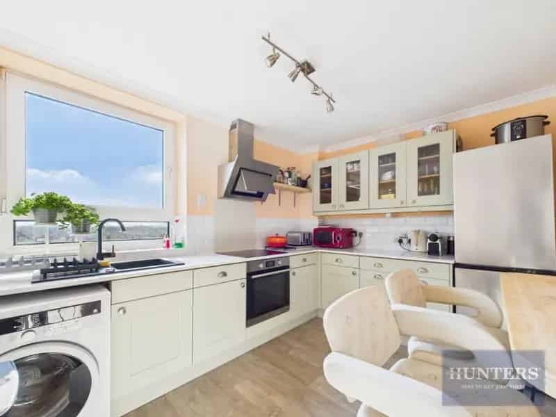 2 Bedroom Apartment For Sale in Hatherley Cheltenham