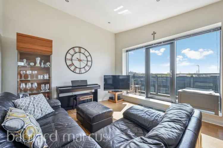Flat For Sale , London, England