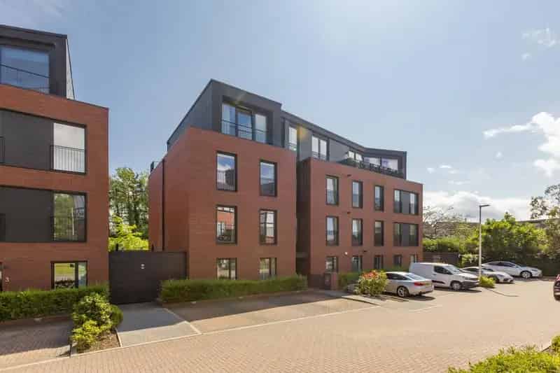 2 Bedroom Flat for Sale in Edinburgh