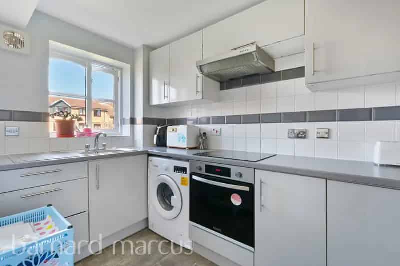 Flat For Rent , London, England