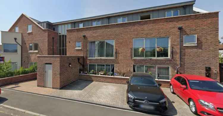1 Bedroom Furnished Apartment Frenchay Available July 14th