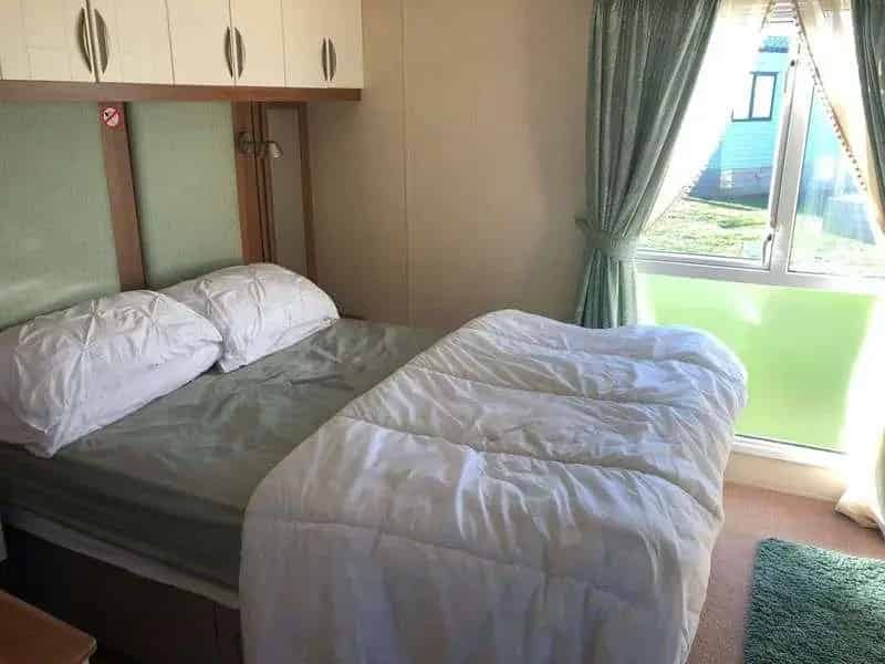 2 bed property for sale