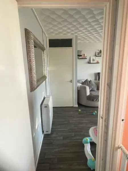 Flat For Rent in Salford, England