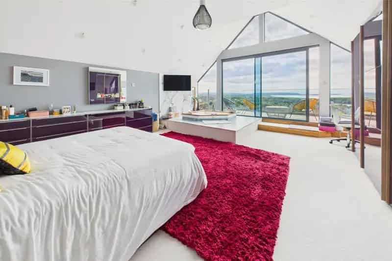 4 Bedroom Detached House with Annexe North Somerset