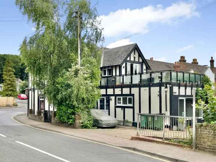 4 Bedroom Detached House for Sale Lyminge Kent