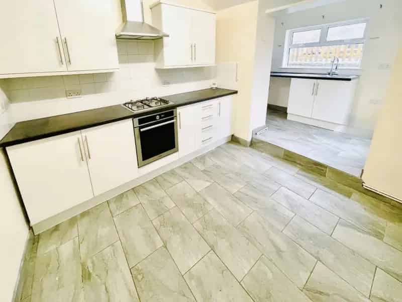 2 bedroom terraced house