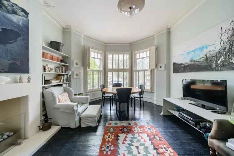 House For Sale in London, England