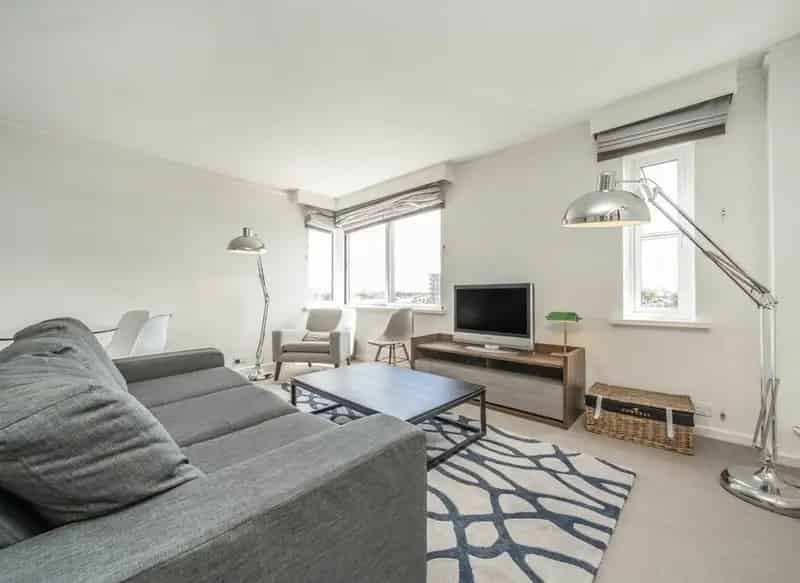 Large 1-Bedroom Apartment Hillgate Village Notting Hill