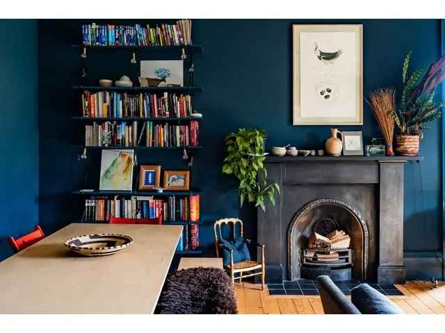 2 Bedroom Flat for Sale Stunning Arthur's Seat Views