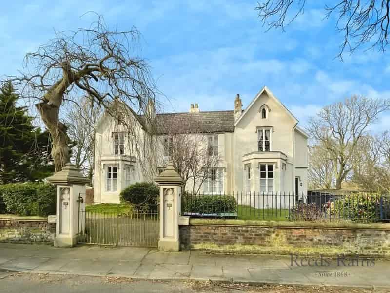 5 Bedroom Semi Detached House For Sale Fairfield Merseyside