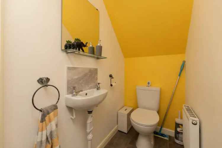 3 Bed Detached House For Sale