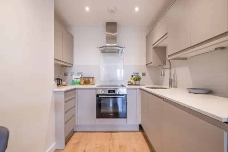 2 Bed Flat for Sale in Ealing W5