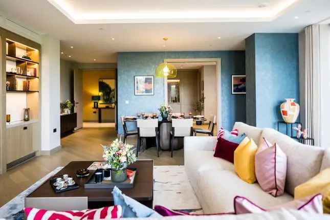 Flat for sale in Bayswater Road, London W2