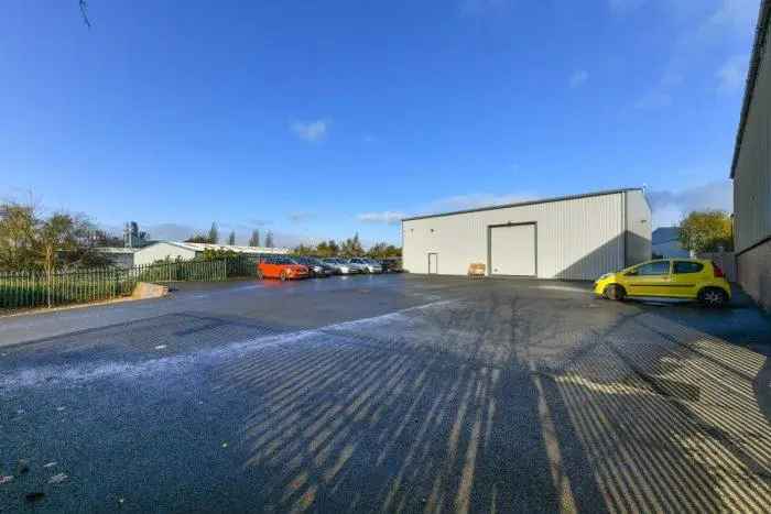 Industrial For Rent in Mansfield, England