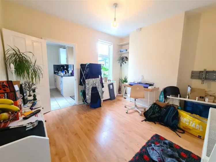 2 Bedroom Terrace House To Let - York