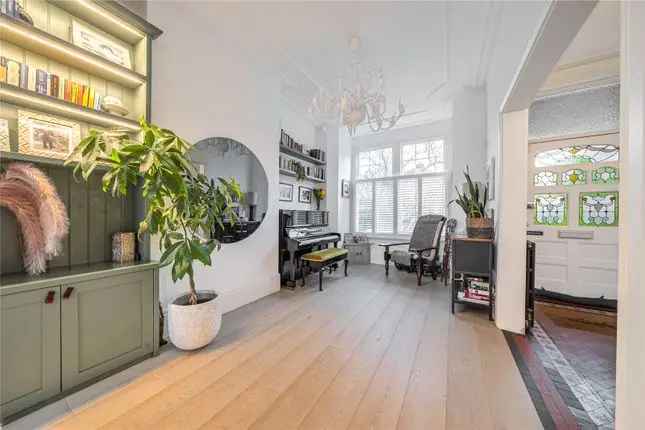 5 Bedroom Semi-Detached House for Sale Cranley Gardens London N10