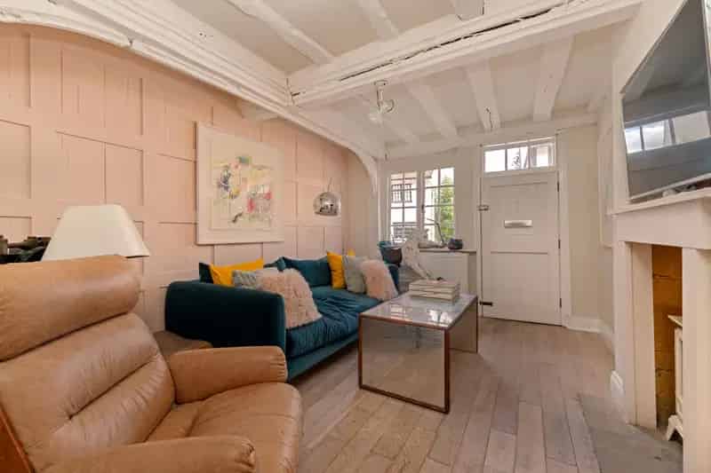 Grade II Listed 3-Bedroom Cottage For Sale