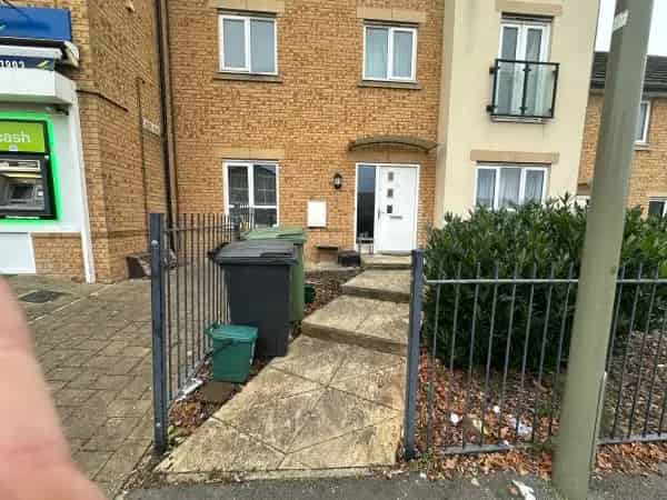 2 Bed Ground Floor Flat Didcot GWP North Own Entrance Garden Close to Shops Schools