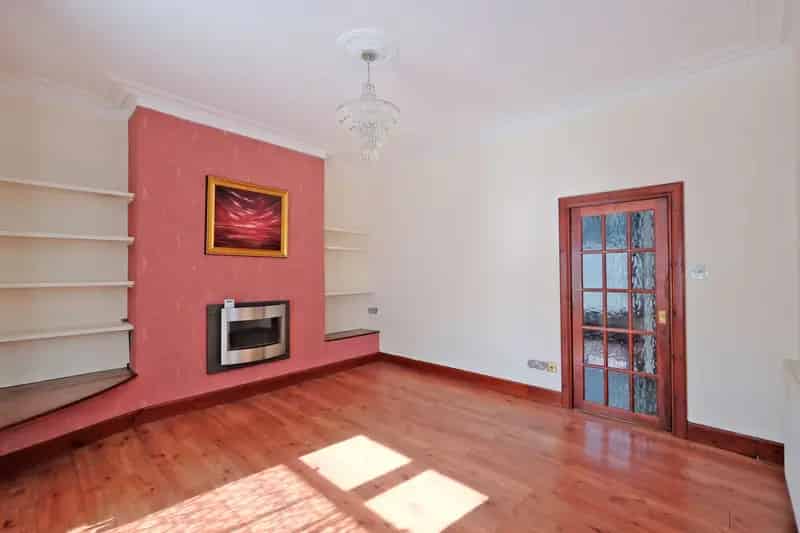 1 Bedroom Flat in Torry Aberdeen -  Ground Floor with Garden