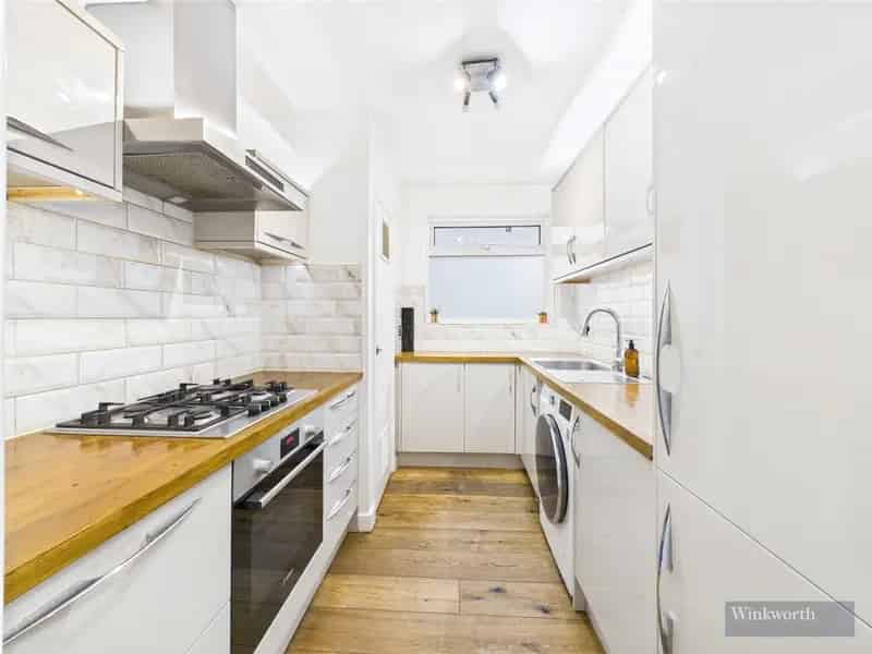 1 Bedroom Flat Apartment Twickenham - Refurbished Ground Floor