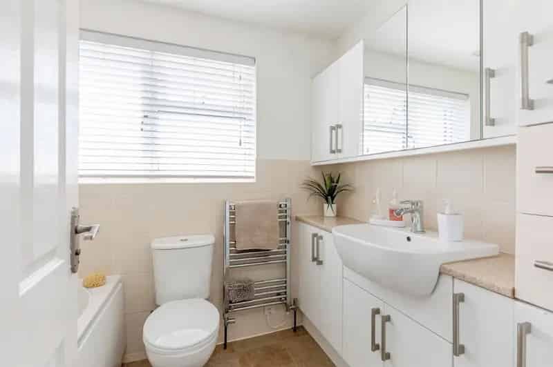 Three Bedroom Semi Detached House in Brentry Bristol