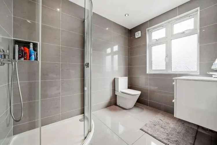 4 Bed House for Sale Extended Ground Floor and Loft Conversion