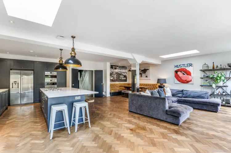5 Bedroom Semi Detached House for Sale in St Albans