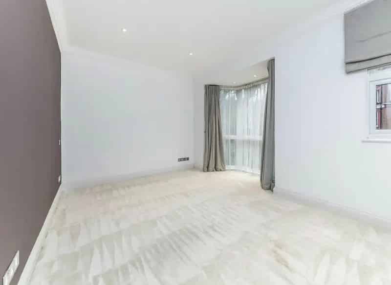 Four Bedroom Apartment Hampstead Private Parking Balcony