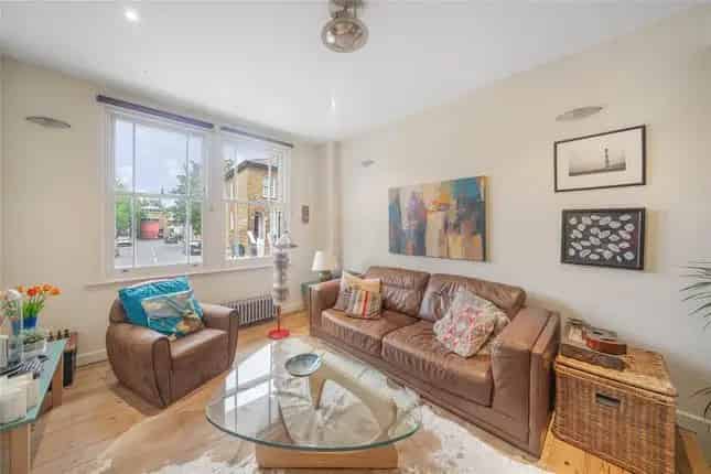 Spacious Family Home for Sale in London SE24