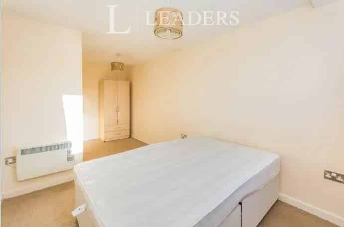 2 Bedroom Apartment Digbeth Near Moor Street Station