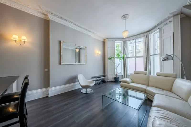 2 Bedroom Apartment House to Rent in Holland Road W14