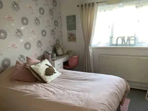 Spacious Flat for Over 50s - Bright, Airy, Updated