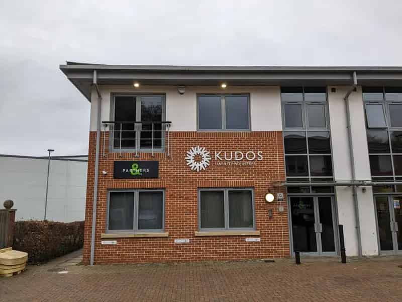 Modern Self Contained Office Godalming 7 Parking Spaces
