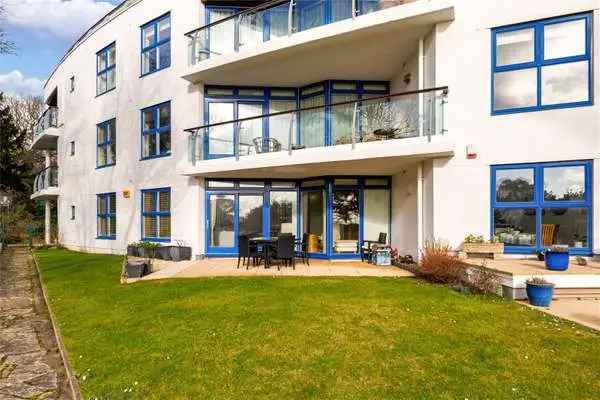 Seafront Apartment with Breathtaking Views Poole Dorset