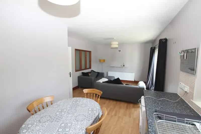 2 Bedroom Flat for Sale Antrim County Antrim BT41