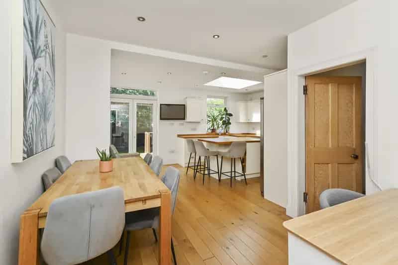3 Bedroom Semi-Detached House for Rent in Edinburgh