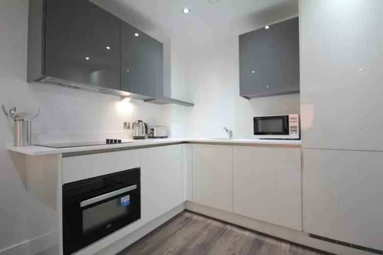 1 Bedroom Luxury Apartment with Juliette Balcony