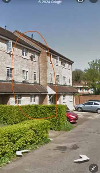 Lovely Terraced House in Private Residents Area