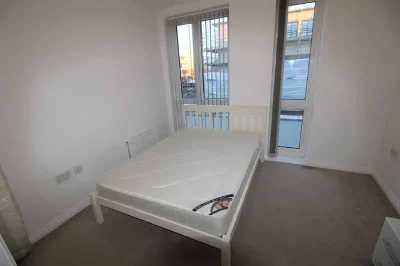 2 bedroom Flat
 To Rent