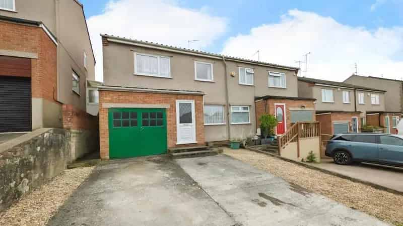 3 Bedroom House for Sale
