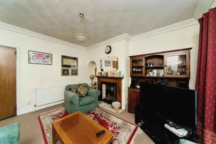 4 Bedroom Semi-Detached House for Sale Hartington Road