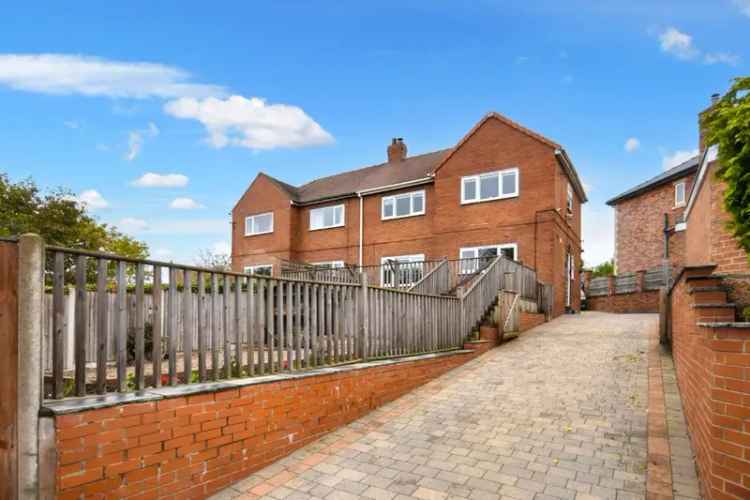 House For Sale in Wakefield, England