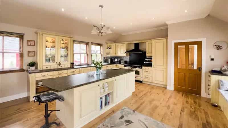 Gibbs Cottage Ardler Spacious Family Home 4 Double Bedrooms