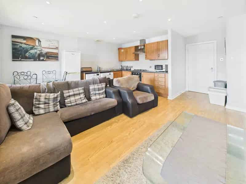 2 Bedroom Flat to Rent in Dalmarnock