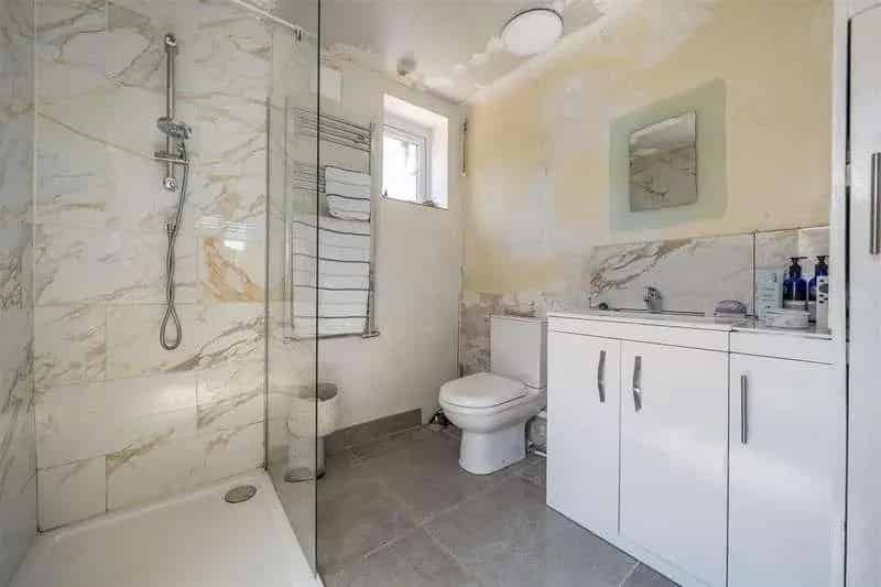 3 Bed Semi-Detached House for Sale in Droxford